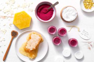 How to Make DIY Natural Lip Balm at Home: A Complete Guide